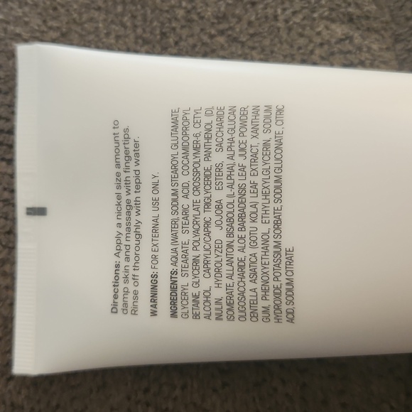 Face Reality Barrier Balance Creamy Cleanser - Picture 2 of 4